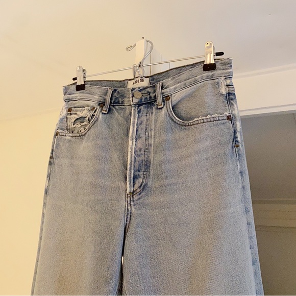 Agolde 90’s Midrise Loose Fit Distressed Jeans in Captured - Picture 11 of 14